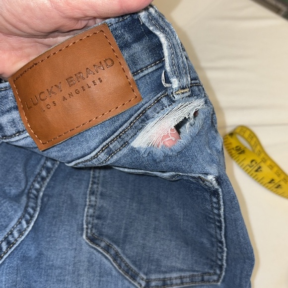 Lucky Brand jeans Ava style ankle skinny extreme distress button/zip Size 4/27 - Picture 6 of 12